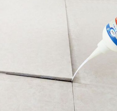 临湘瓷砖空鼓维修公司分享卫生间瓷砖脱落的原因可能有以下几点